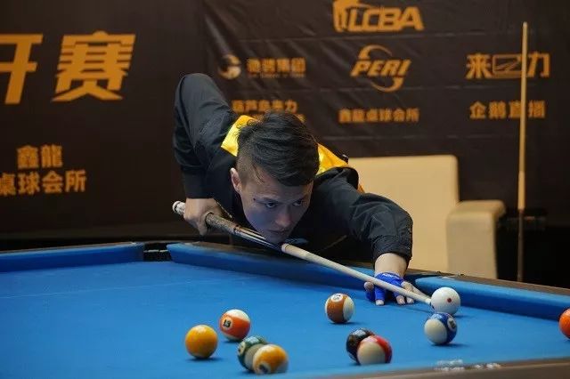 她们依旧坚 她们依旧坚