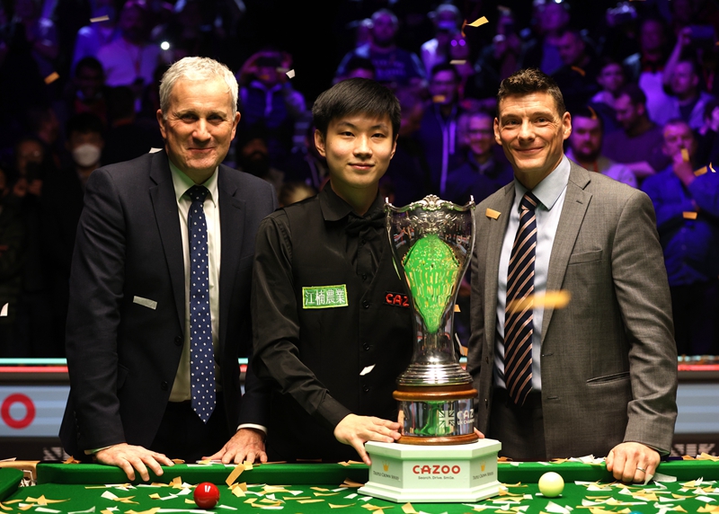 教练组的深 教练组的深