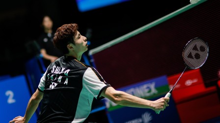 勇士出品，单赛季投进228记三分！他吸取库里教诲蜕变.