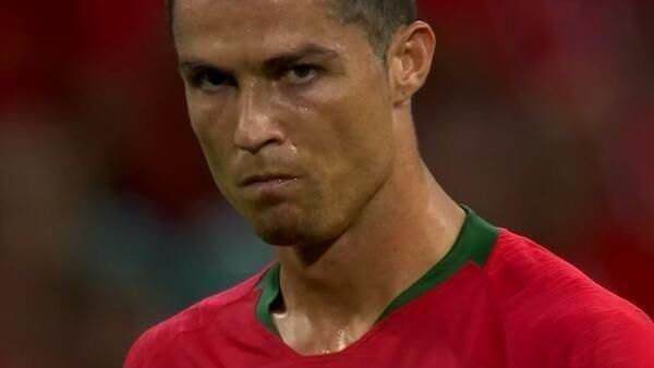 他同时指出 他同时指出