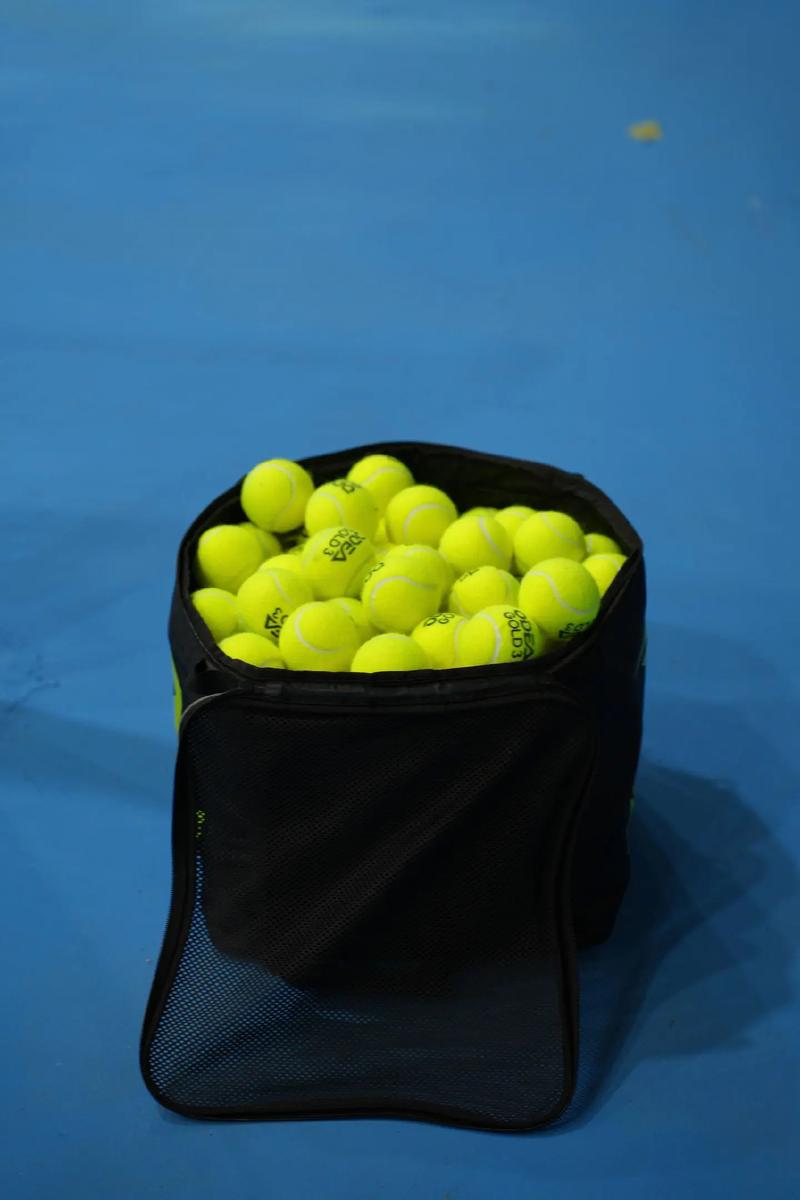 [德甲]吉滕斯兜射远角得手 多特蒙德先下一城.